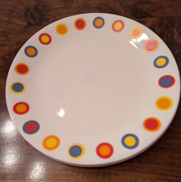 Corelle Other - Corelle dinner plates set/4 big dots